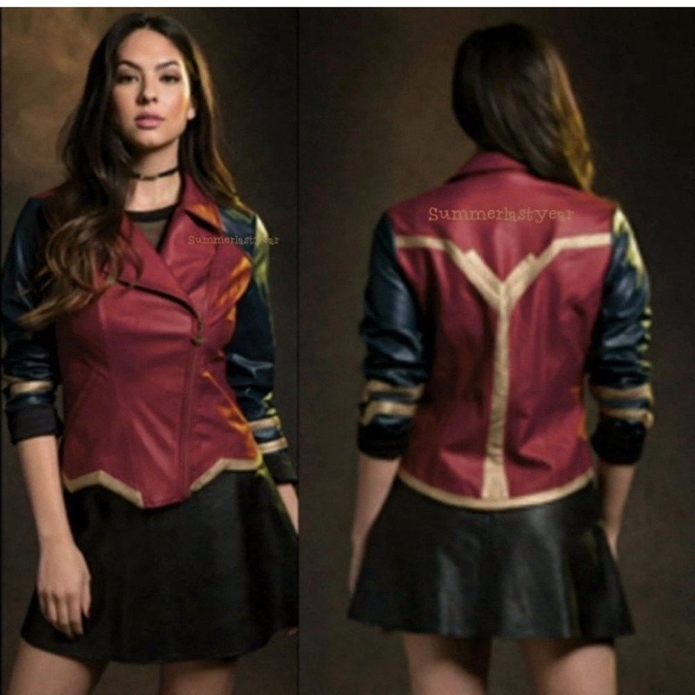 Wonder Woman Jacket DC Comics - size S Her Universe